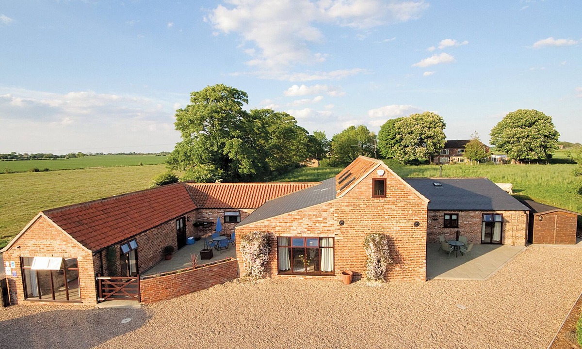 Alford House | 2 bedroom accommodation in Mumby, near Anderby Creek