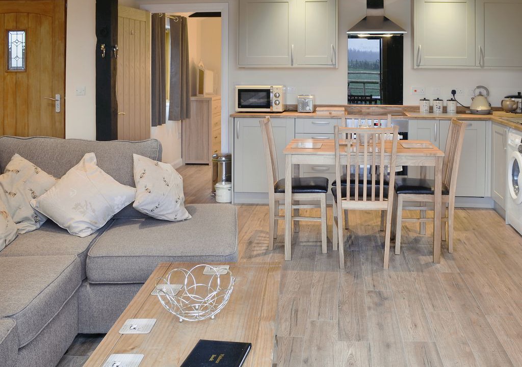 Denton Cottage | 2 bedroom accommodation in Alkham, near Dover