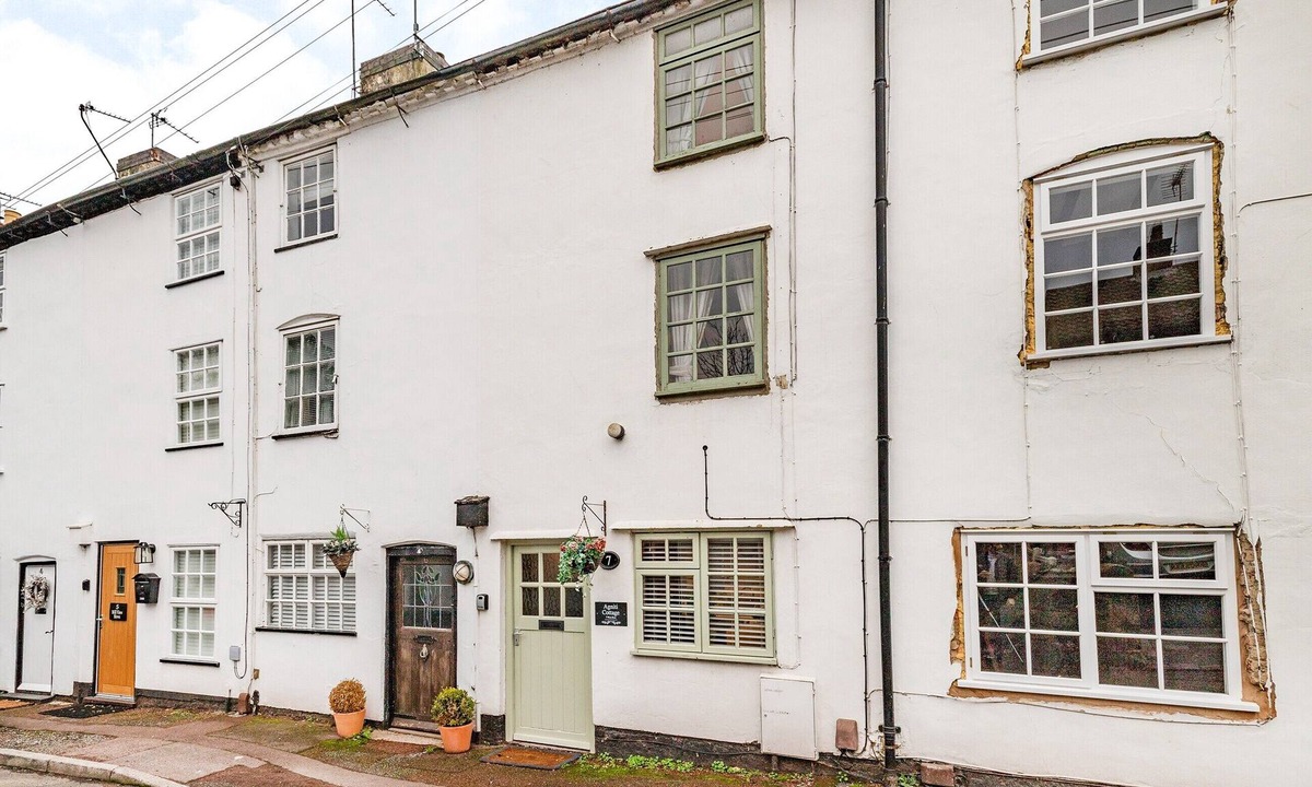 Darley Abbey Cottage | 2 bedroom accommodation in Darley Abbey, near Derby