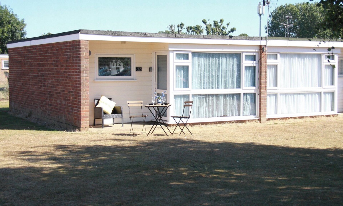 Great Yarmouth Cottage | 2 bedroom accommodation in Hemsby