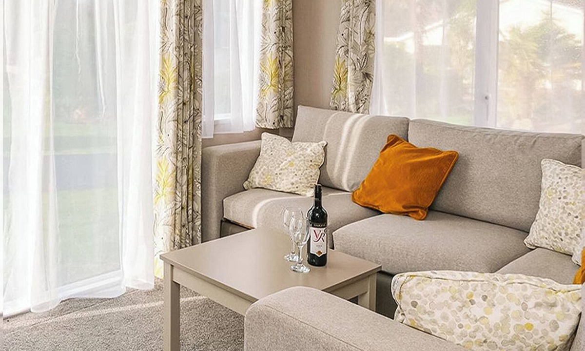 Plaitford House | 2 bedroom accommodation in Landford, Nr Salisbury