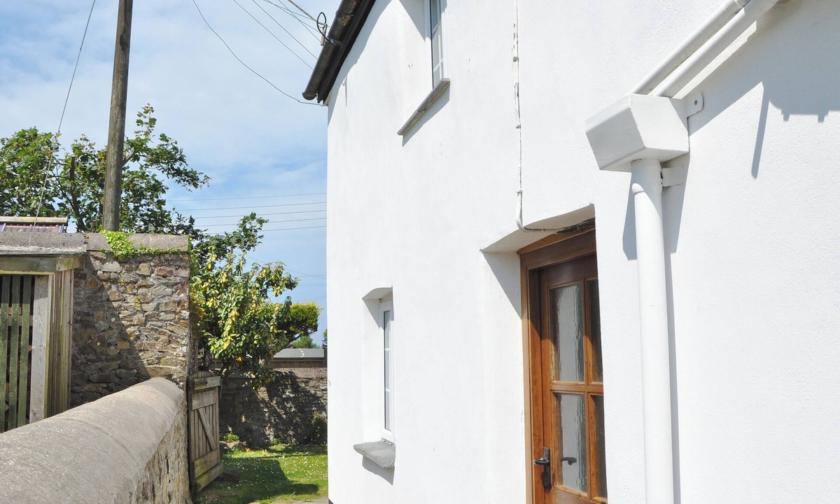 Marhamchurch Cottage | 2 bedroom accommodation in Marhamchurch, near Bude