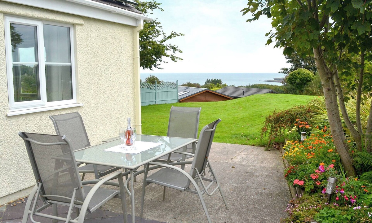 Dulas Cottage | 2 bedroom accommodation in Dulas, Anglesey