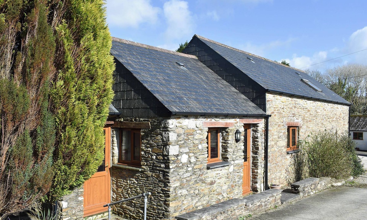 Looe Cottage | 2 bedroom accommodation in Lanreath, near Looe