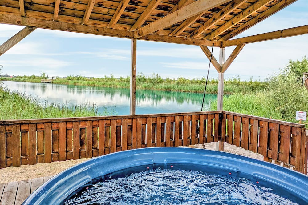 Ely Ski Chalet | 2 bedroom accommodation in Ely