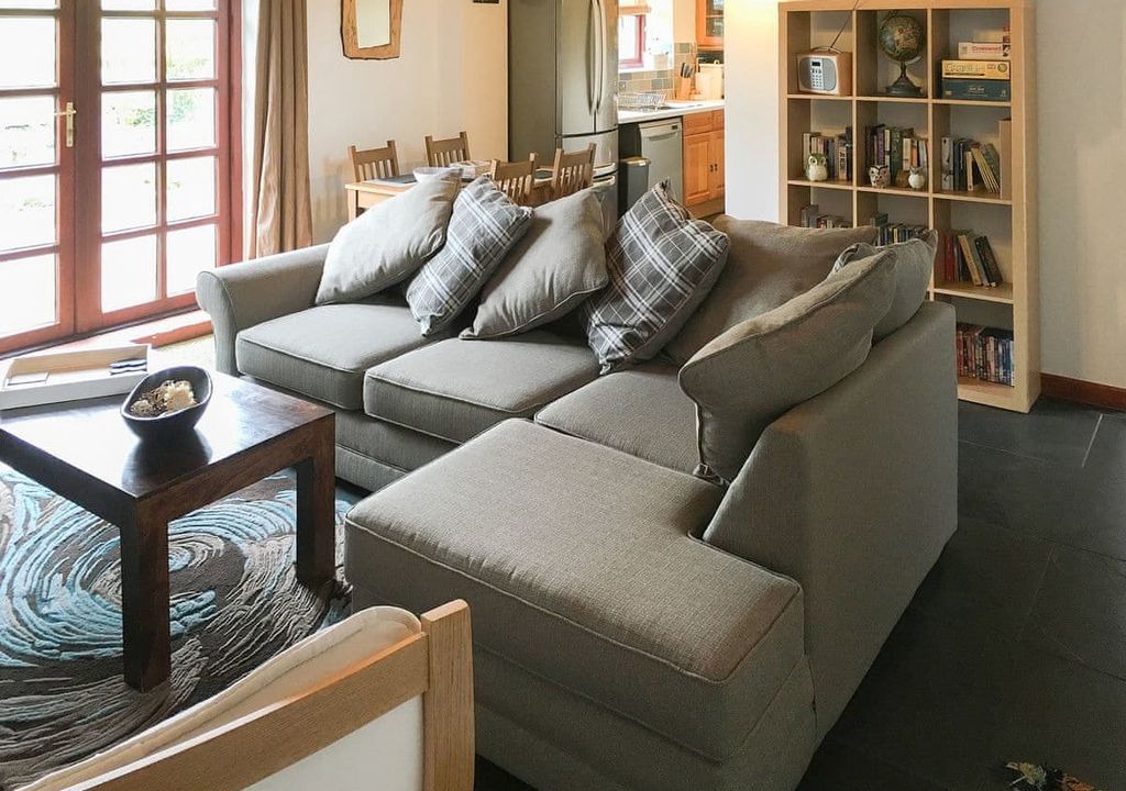 Pelynt Cabin | 2 bedroom accommodation in Pelynt, near Looe