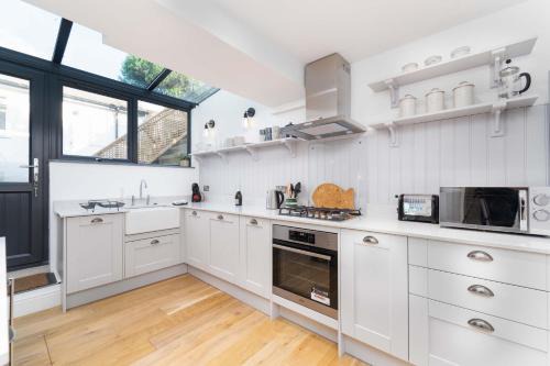 St Ives House | 23 Trenwith Place