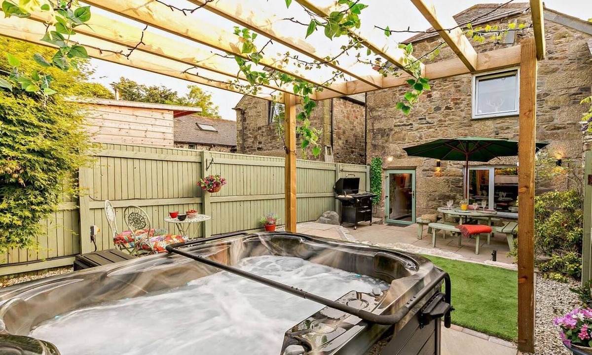 Lanhydrock Cottage | 3 Bed in Bodmin (oc-90214)
