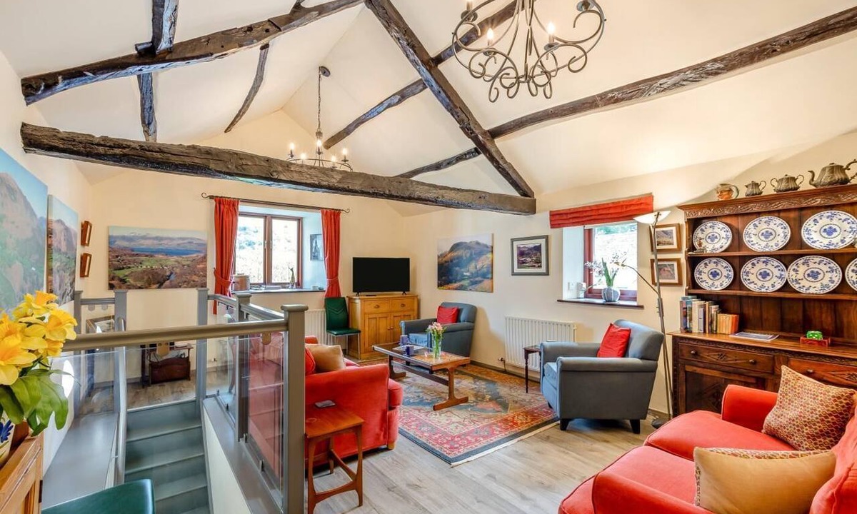 Borrowdale Cottage | 3 Bed in Borrowdale (oc-sz465)