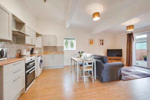 Norwich House | 3 Bed in Chedgrave oc-2252