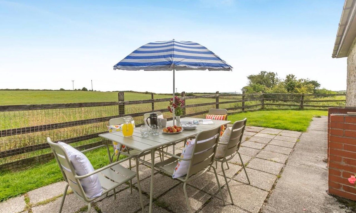 Helford Passage House | 3 Bed in Falmouth (oc-consw)