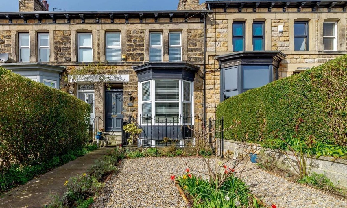 Harrogate City Centre Cottage | 3 Bed in Harrogate (oc-hh056)