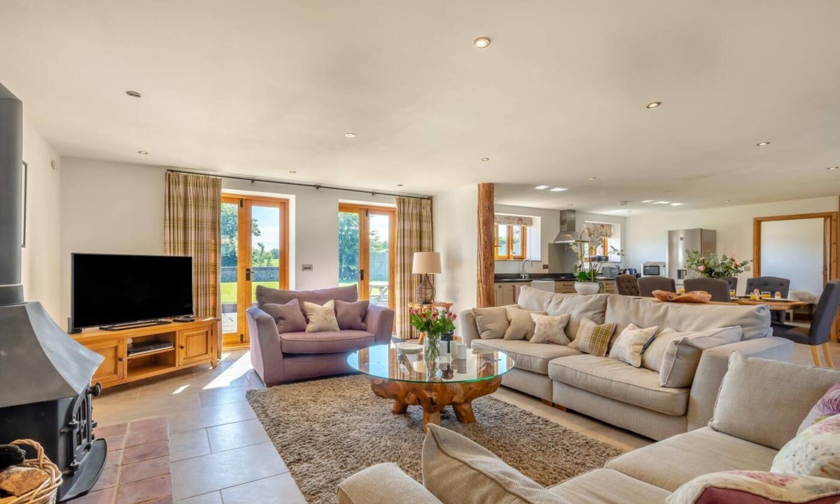 Bodham Cottage | 3 Bed in Lower Bodham (oc-p29593)