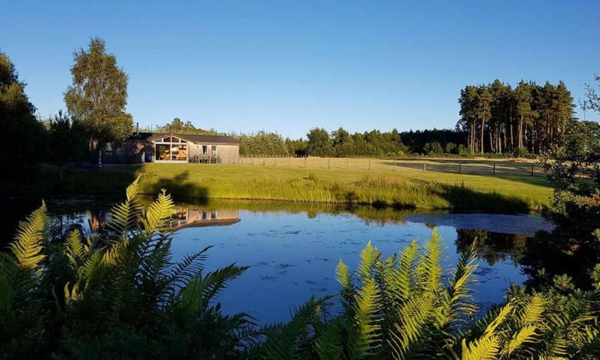 Perth Ski Chalet | 3 Bed in Luncarty (oc-l30406)