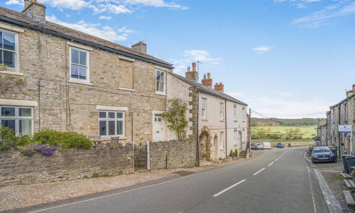 Middleham Cottage | 3 Bed in Middleham (oc-a38202)
