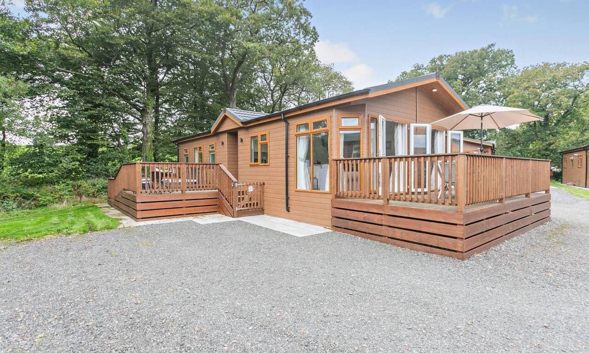 Graddon Cross Ski Chalet | 3 Bed in Okehampton (oc-82415)
