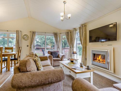 Graddon Cross Cabin | 3 Bed in Okehampton oc-06199