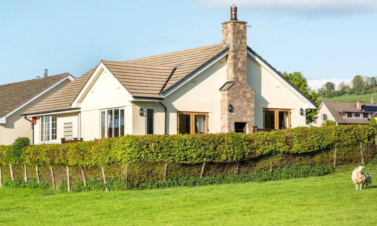 Pooley Bridge Cottage | 3 Bed in Penrith (oc-sz299)
