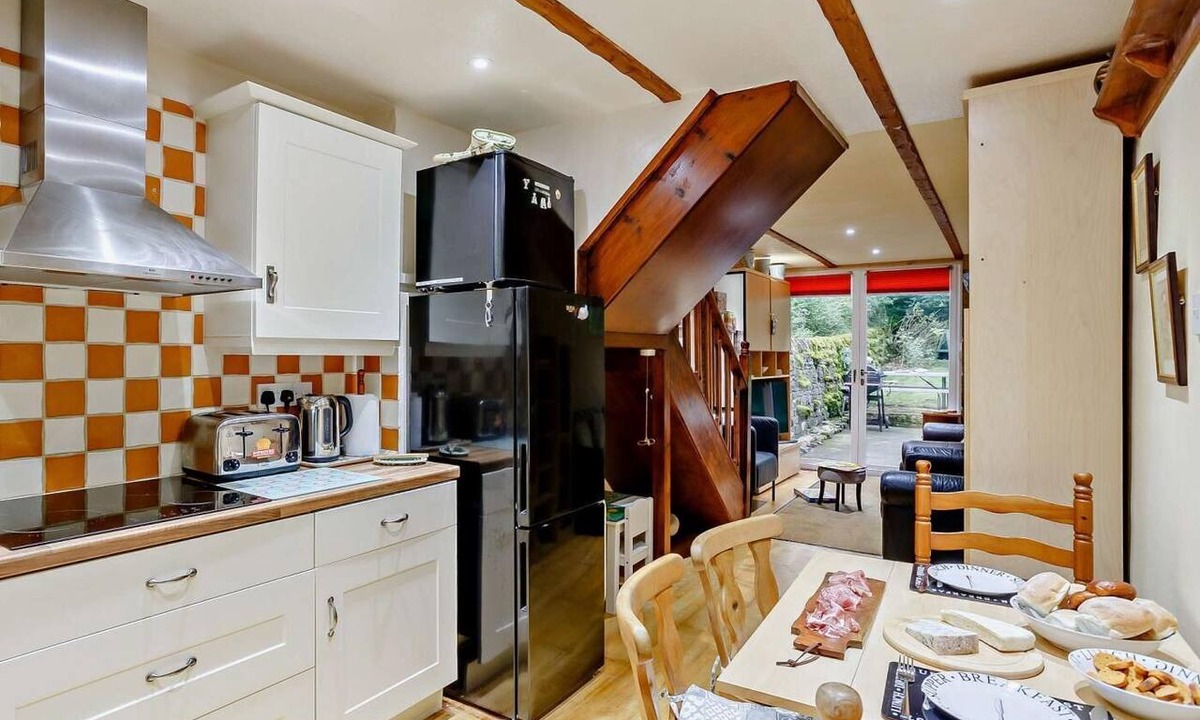 Embsay Cottage | 3 Bed in Skipton (oc-93485)