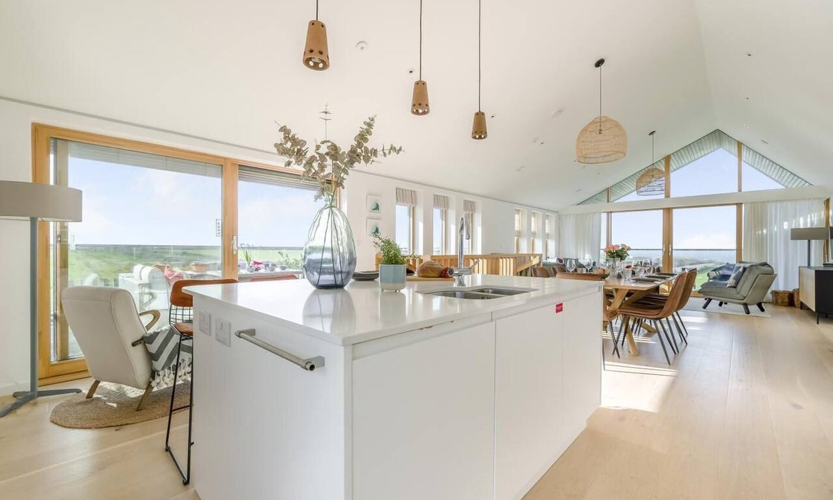 Winnard's Perch Cottage | 3 Bed in St. Eval (oc-s32502)