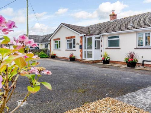 Langtree House | 3 Bed in Torrington oc-79041