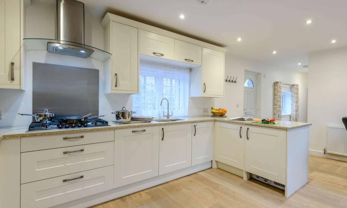 Corfe Cottage | 3 Bed in Wareham (oc-81369)