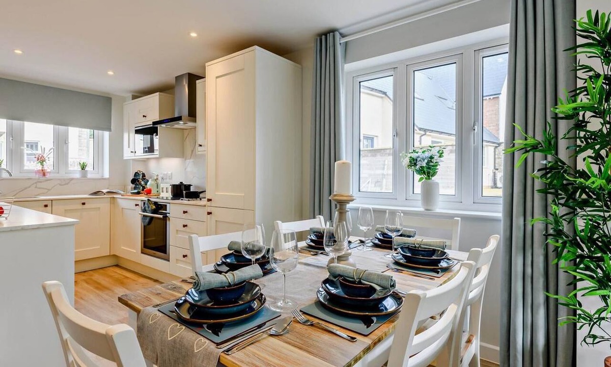 West Lulworth Cottage | 3 Bed in Wareham (oc-91200)