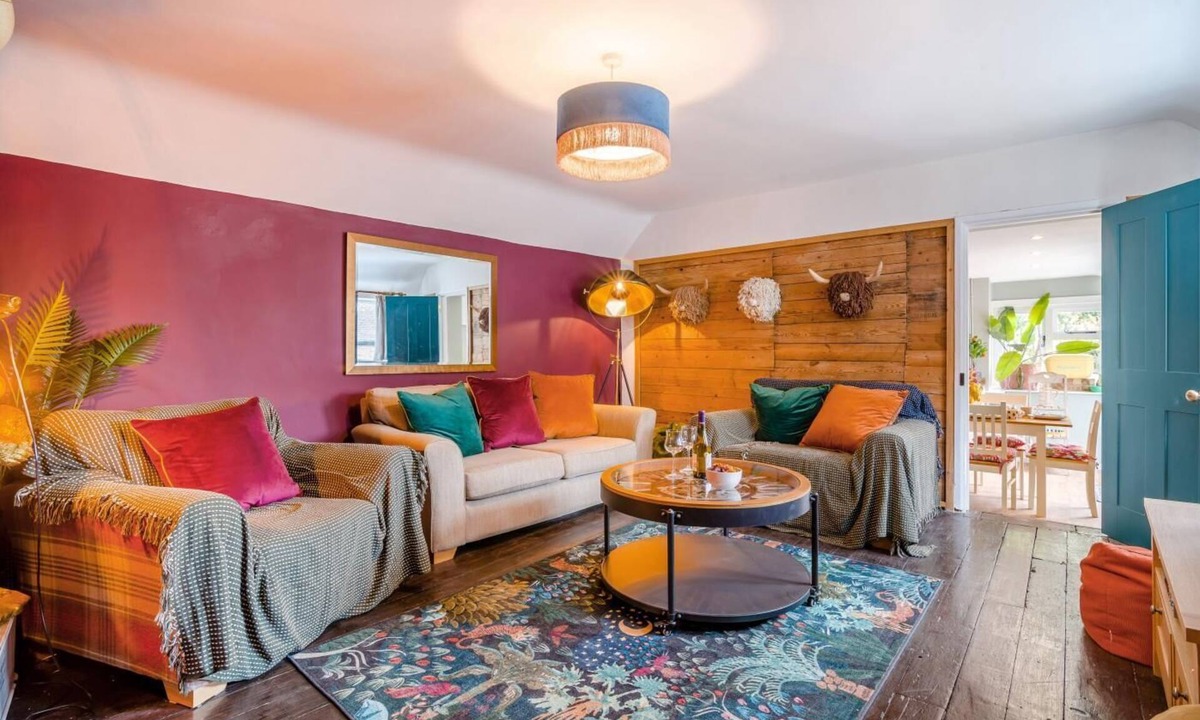 Ozleworth Apartment | 3 Bed in Wotton-under-Edge (oc-l33488)