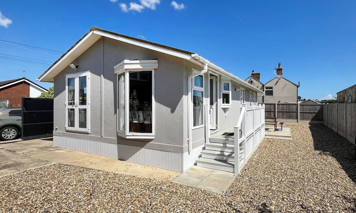 Skegness Cottage | 3 bedroom accommodation in Hogsthorpe
