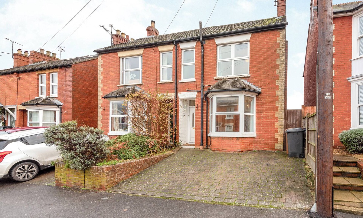 Andover Cottage | 3 bedroom accommodation in Andover