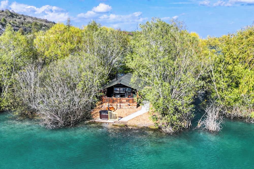 Eccles Ski Chalet | 3 bedroom accommodation in Halling