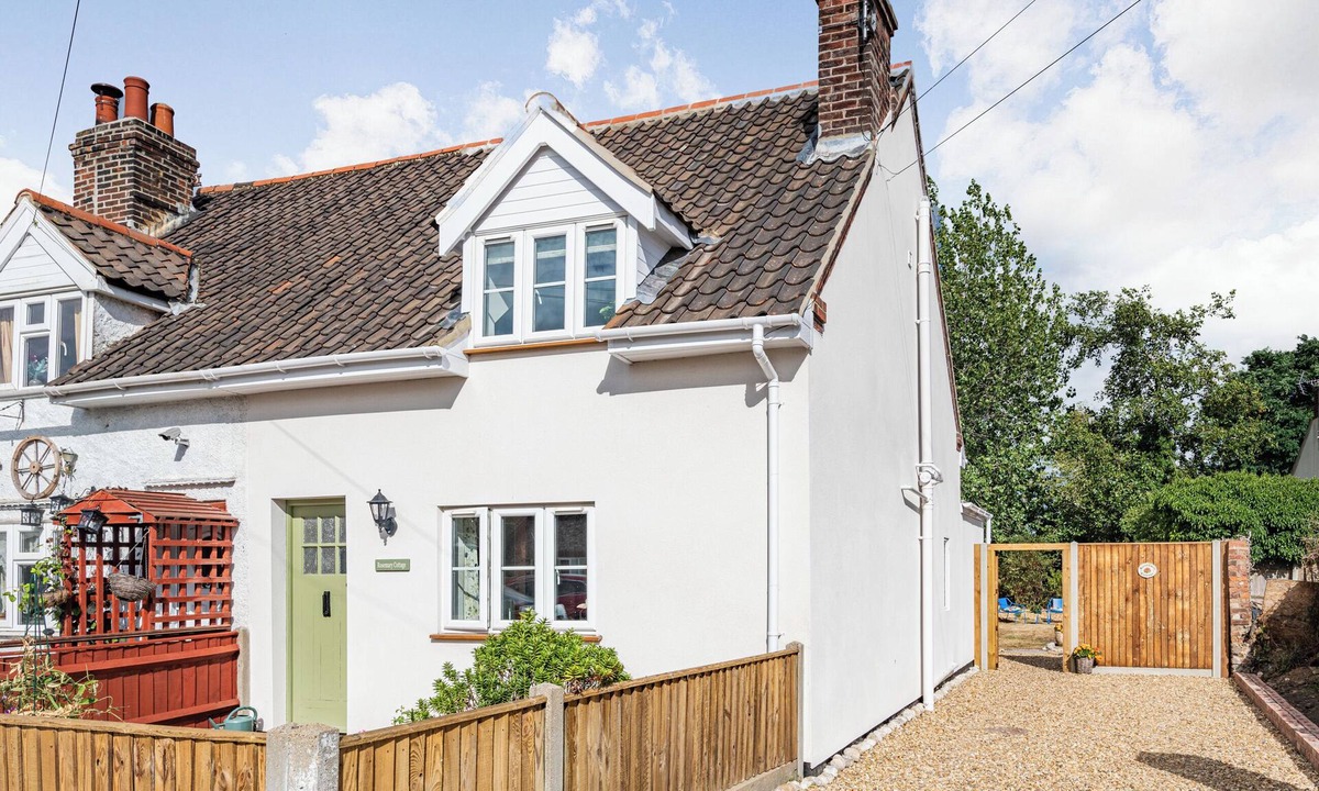 Hickling Cottage | 3 bedroom accommodation in Hickling, near Happisburgh