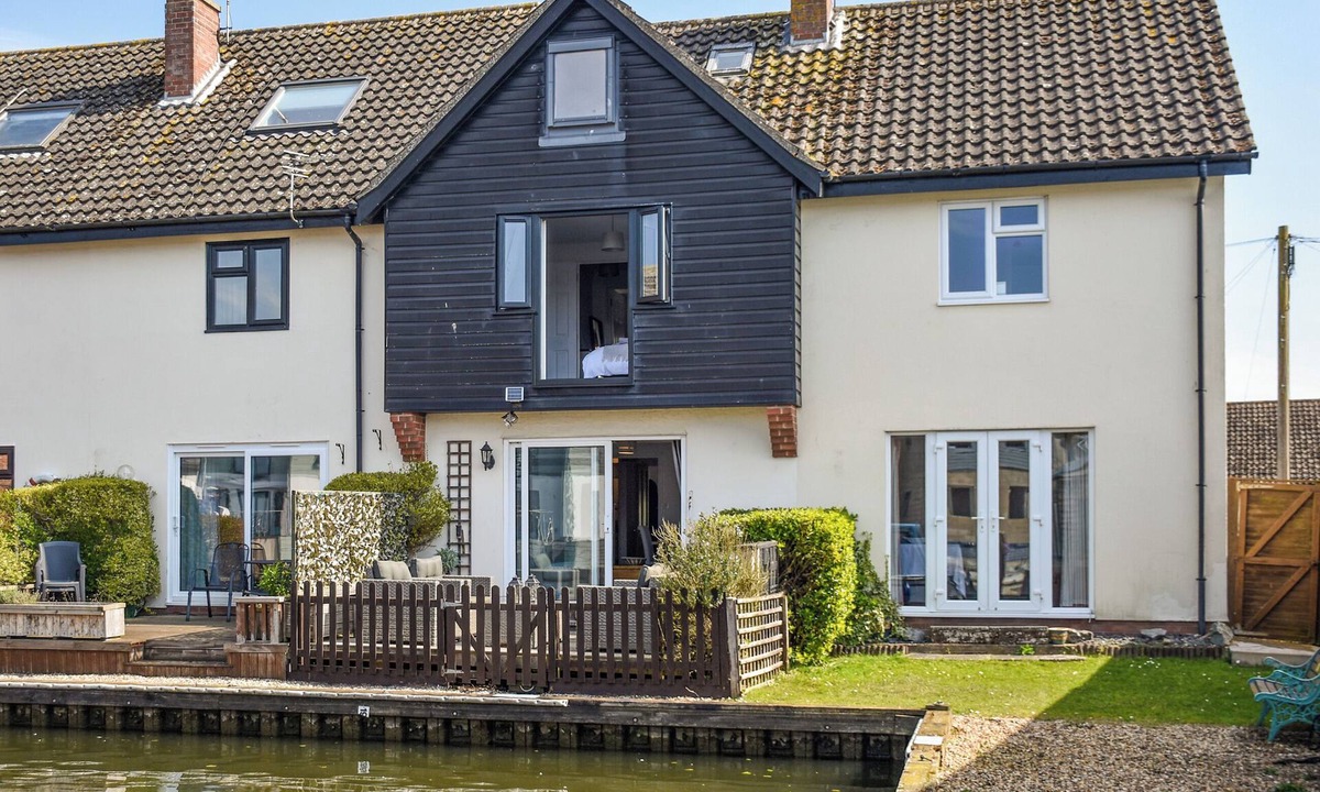 Irstead Cottage | 3 bedroom accommodation in Wroxham