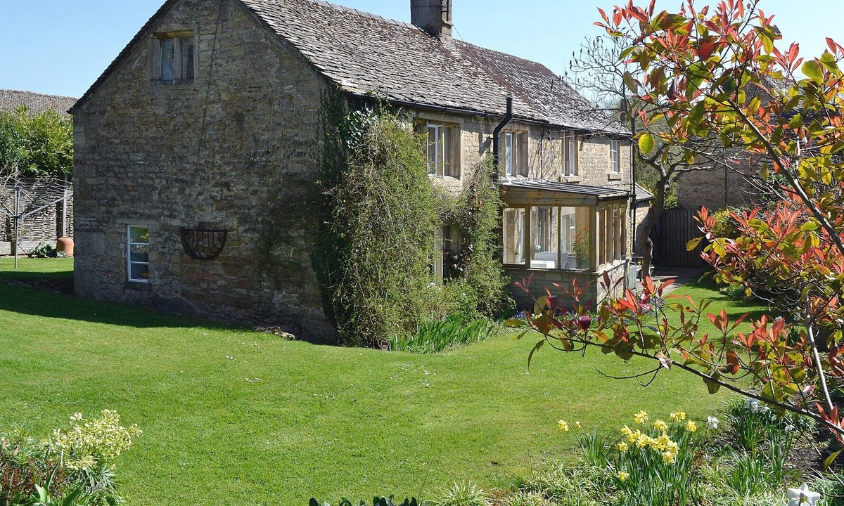 Bourton Cottage | 3 bedroom accommodation in Icomb, near Stow-on-the-Wold