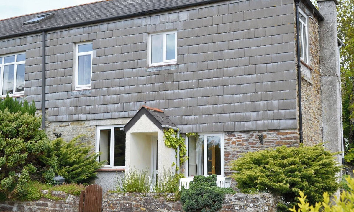 Looe Cottage | 3 bedroom accommodation in Lanreath, near Looe