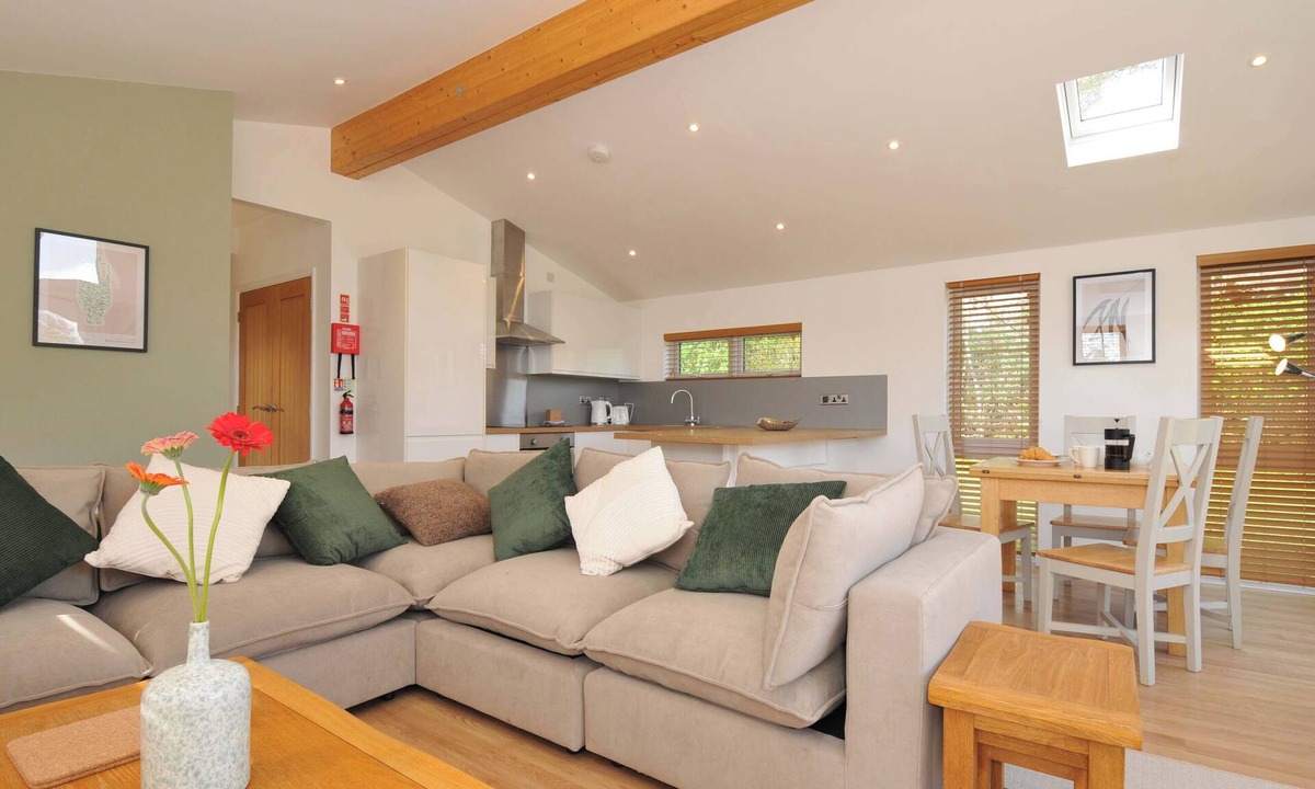 Lower Trengale Cottage | 3 FARAWAY FIELDS, pet friendly, luxury holiday cottage in Dobwalls