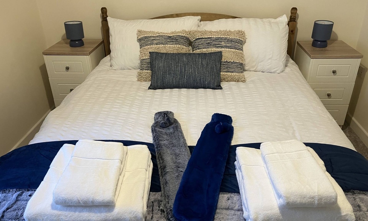 Bont Newydd Apartment | 32 Chapel St Apartment, 1st floor