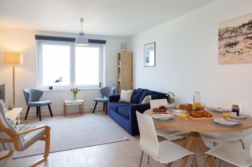 St Ives House | 35 Carrack Widden