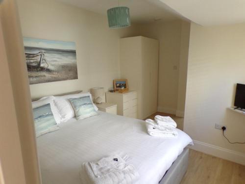 Barton-on-Sea Apartment | 3The Dome