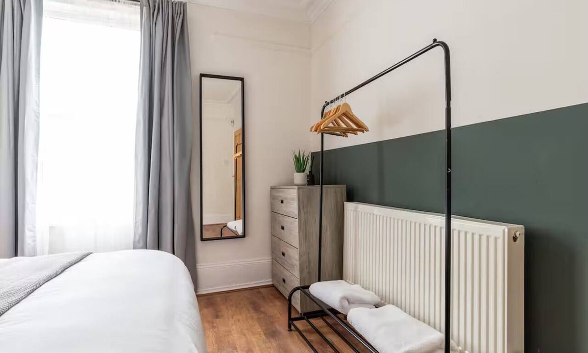 Moseley House | 4 Bed House + Drive, Moseley, Birmingham