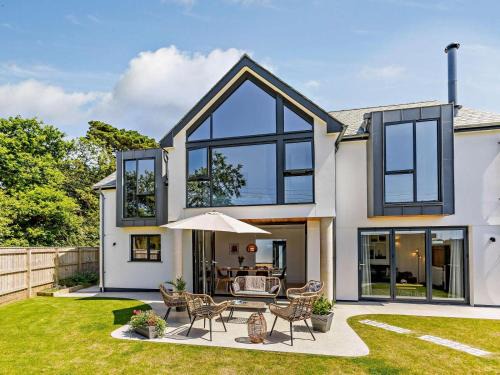 Stratton House | 4 Bed in Bude oc-83619