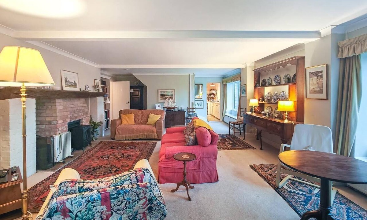 Dorchester Cottage | 4 Bed in Lower Bockhampton (oc-t34129)
