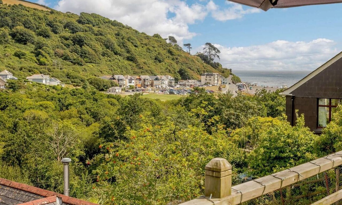 Seaton Cottage | 4 Bed in Torpoint (oc-89135)