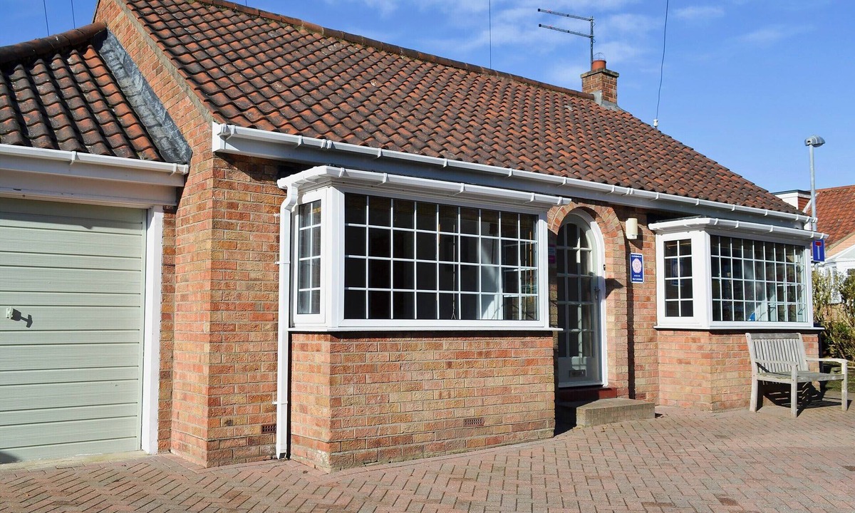 Sewerby Cottage | 4 bedroom accommodation in Sewerby, near Bridlington