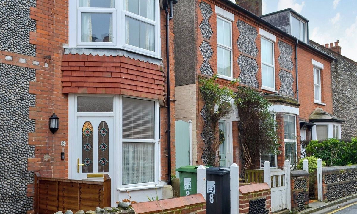Sheringham Cottage | 4 bedroom accommodation in Sheringham