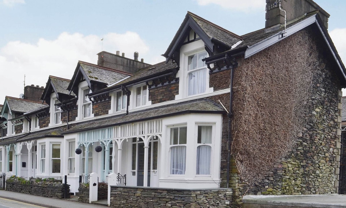 Waterhead Cottage | 4 bedroom accommodation in Ambleside