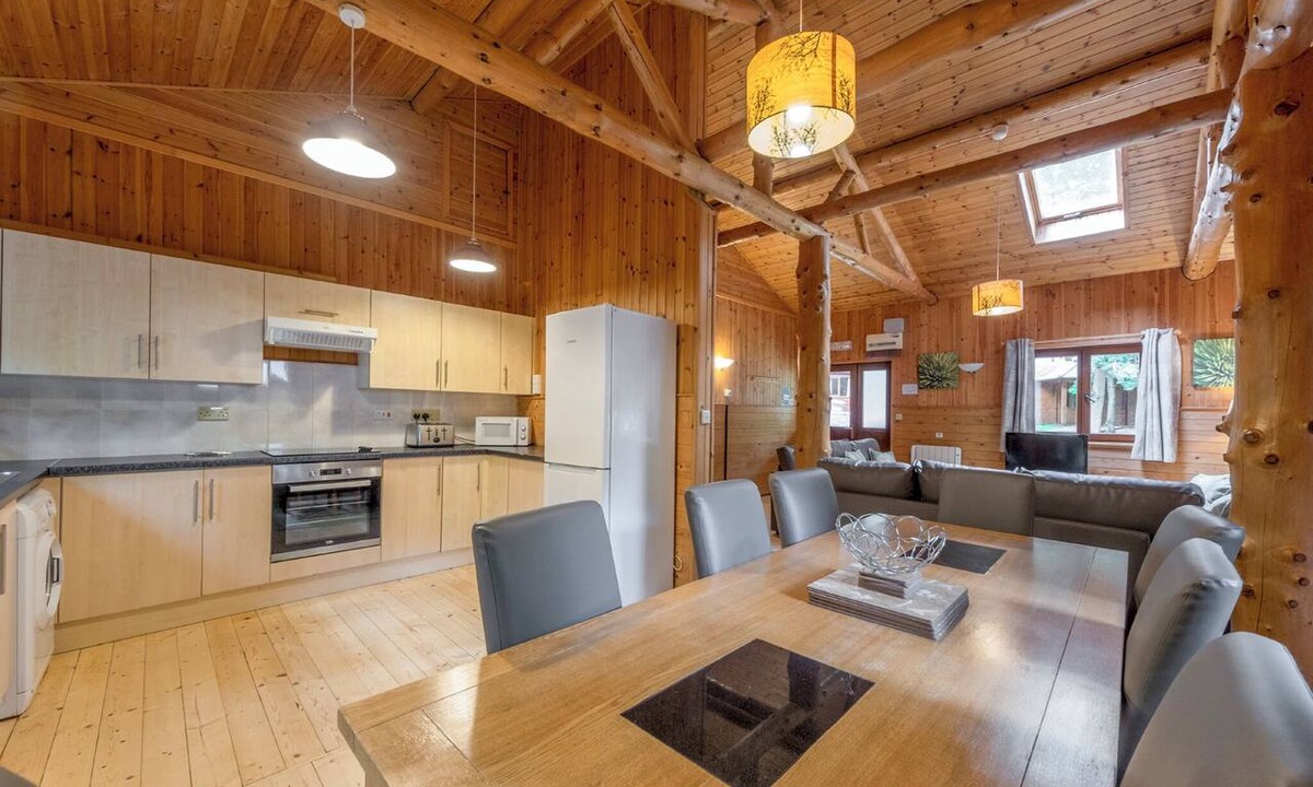 Overton-on-dee Ski Chalet | 4 bedroom accommodation in Ellesmere