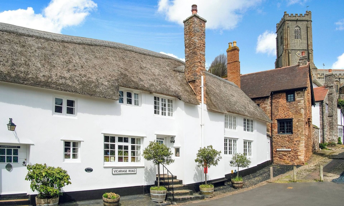 Minehead Cottage | 4 bedroom accommodation in Minehead