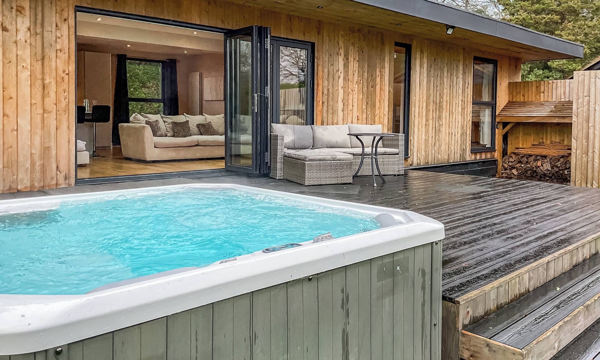 New Forest District Cottage | 4 bedroom accommodation in Ringwood