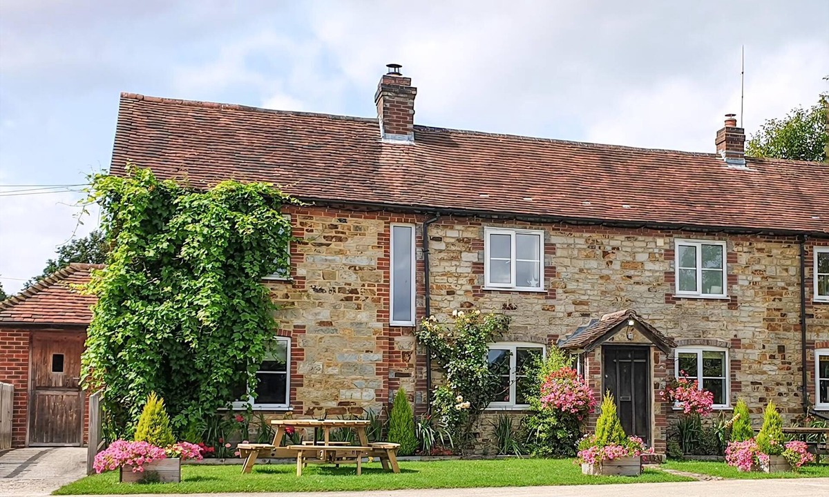 Piltdown Cottage | 4 bedroom accommodation in Uckfield
